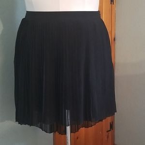 Pleated Chiffon Hi-Lo Skirt